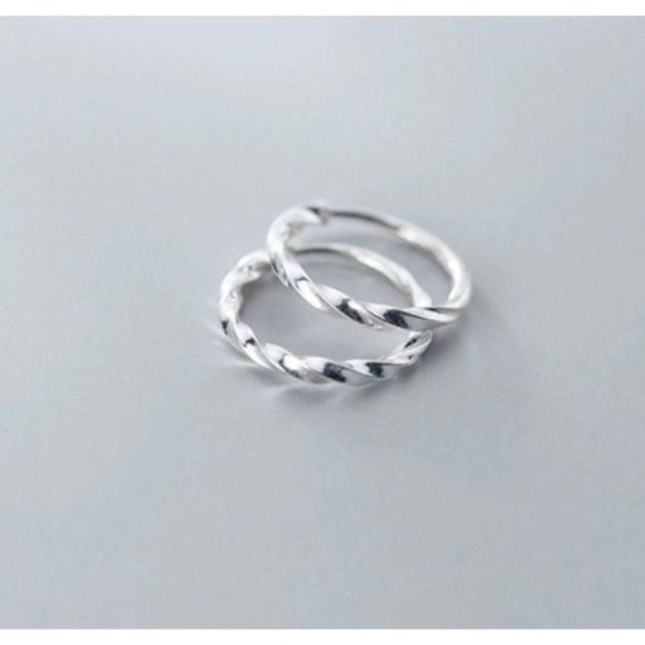 Solid Silver Small Hoop Earrings-Twist Huggie-9mm SH011 - Picture 1 of 7